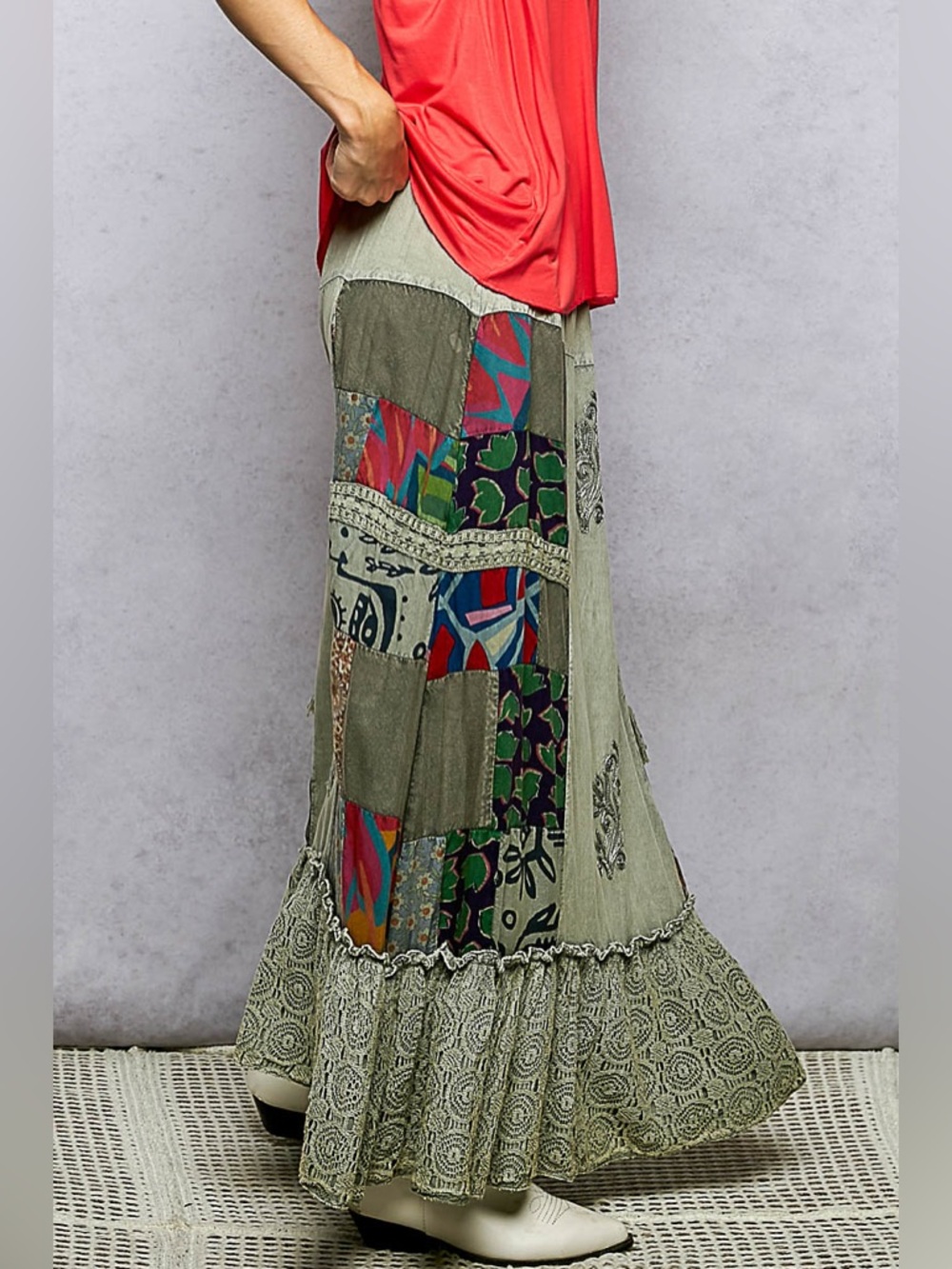 ✨ POL Printed Patchwork Embroidered Ruffled Skirt ✨🛍️ - Picture 2 of 7